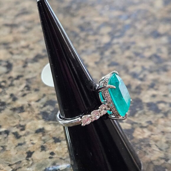 Bomb Party RG42266 "Ice And Glam" Emerald Fused with Genuine Quartz Sz 6 - Picture 3 of 5